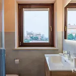 Laviola *